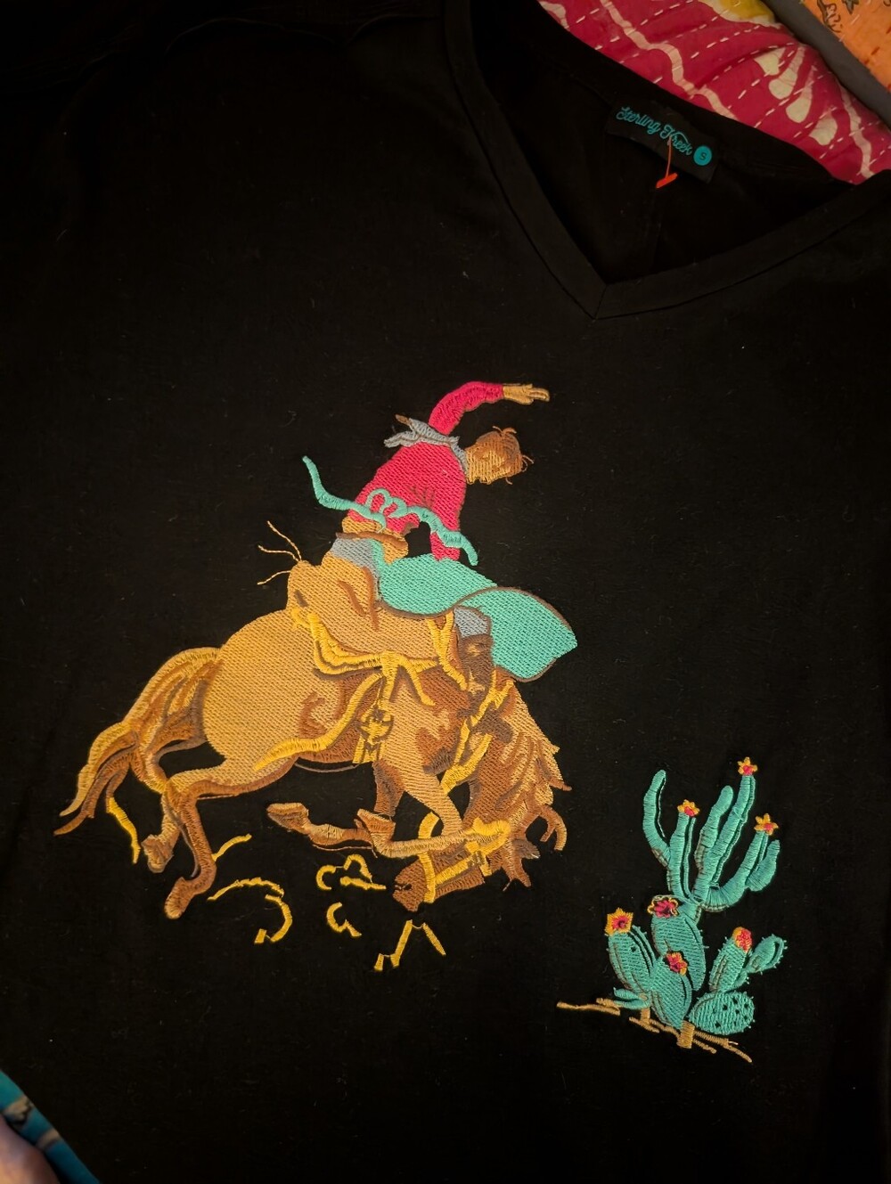 Cowboy fringed tee shirt, bucking bronco w cowboy embroidery shirt - Picture 4 of 6